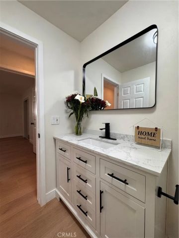 1734 Prospect Ave B, Hermosa Beach, CA 90254