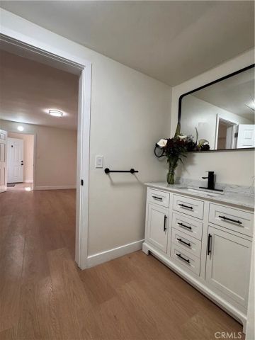 1734 Prospect Ave B, Hermosa Beach, CA 90254