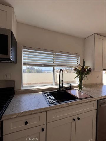 1734 Prospect Ave B, Hermosa Beach, CA 90254