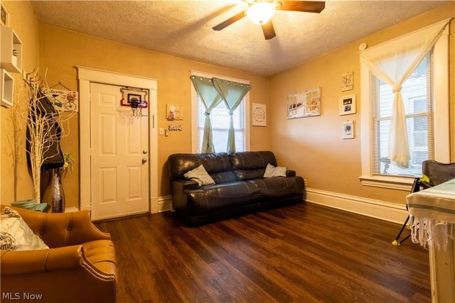 4089 Lincoln Avenue, Shadyside, OH 43947