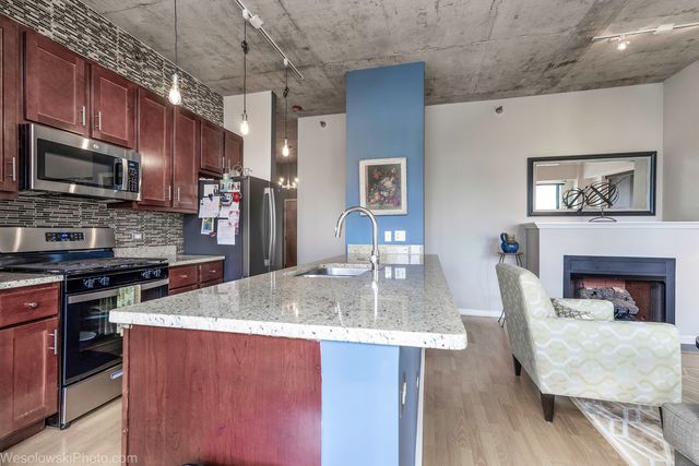 1122 W Catalpa Avenue 603, Chicago, IL 60640