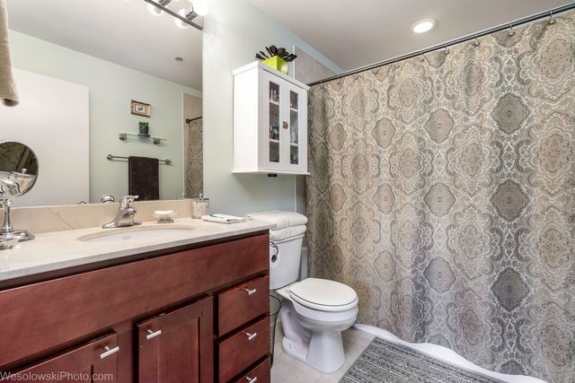 1122 W Catalpa Avenue 603, Chicago, IL 60640