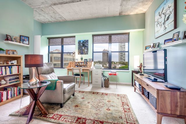 1122 W Catalpa Avenue 603, Chicago, IL 60640