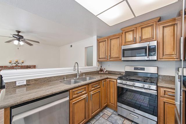 3732 Deer Walk Way, Antelope, CA 95843