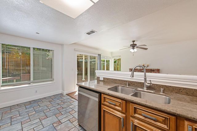 3732 Deer Walk Way, Antelope, CA 95843