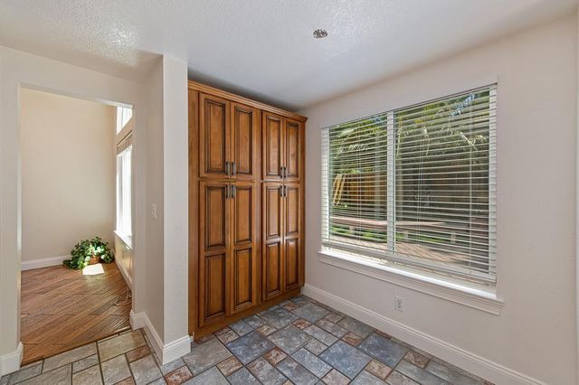 3732 Deer Walk Way, Antelope, CA 95843