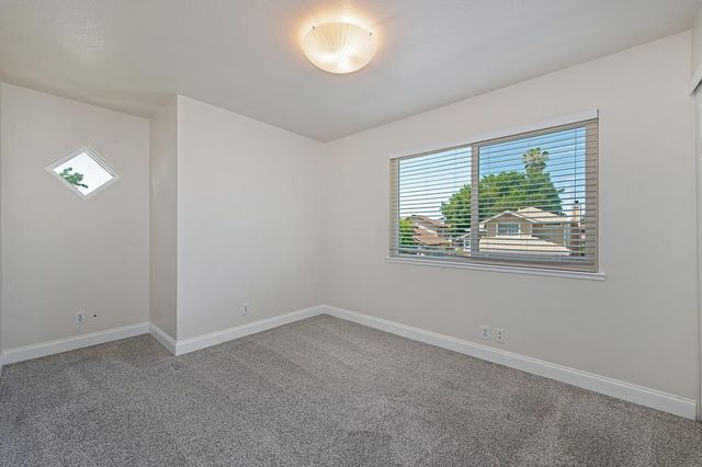 3732 Deer Walk Way, Antelope, CA 95843