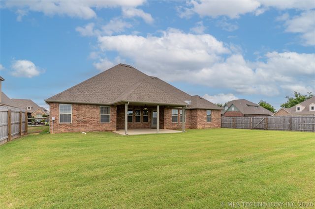 6088 E 145th Place, Bixby, OK 74008