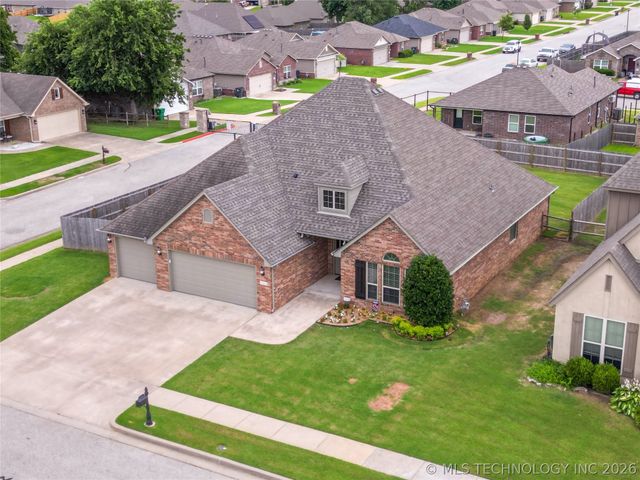 6088 E 145th Place, Bixby, OK 74008