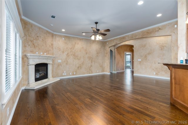 6088 E 145th Place, Bixby, OK 74008