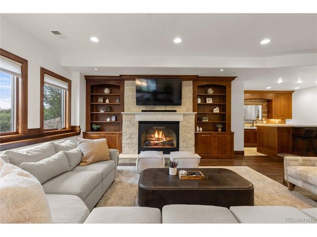 1043 Meteor Pl, Castle Rock, CO 80108