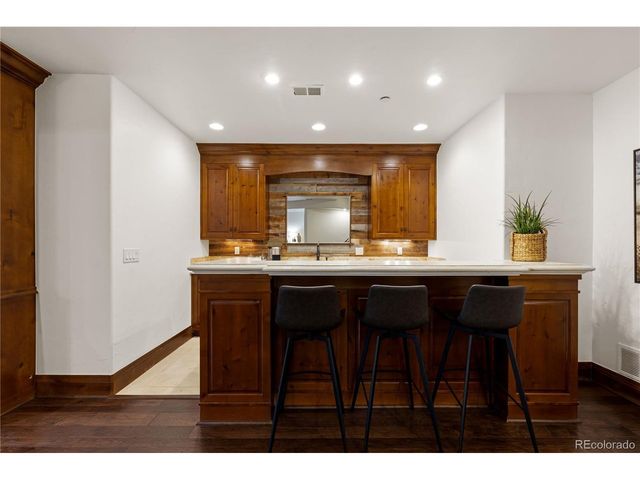 1043 Meteor Pl, Castle Rock, CO 80108