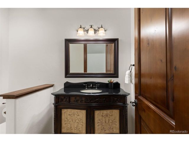 1043 Meteor Pl, Castle Rock, CO 80108
