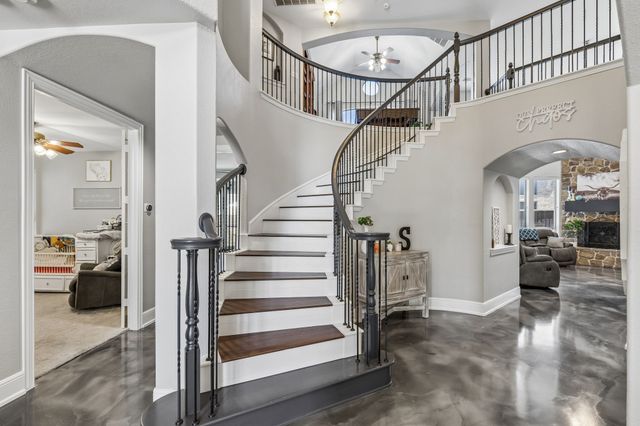 2803 Deerhurst Drive, Highland Village, TX 75077
