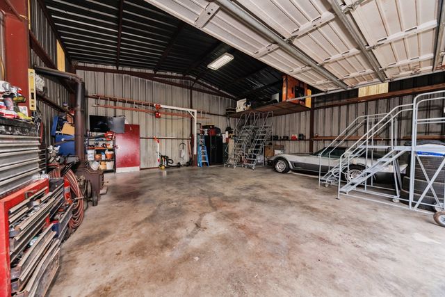 251 Alicia Street, Bowie, TX 76230