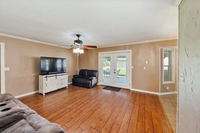 251 Alicia Street, Bowie, TX 76230