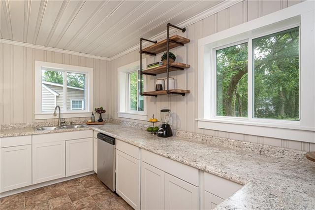 116 BROOKWOOD Avenue, Fayetteville, NC 28301