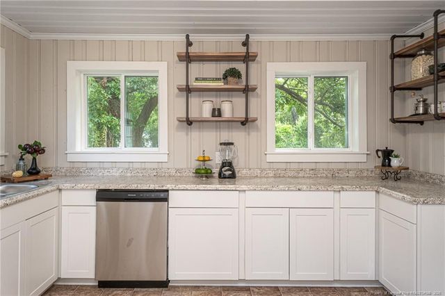 116 BROOKWOOD Avenue, Fayetteville, NC 28301