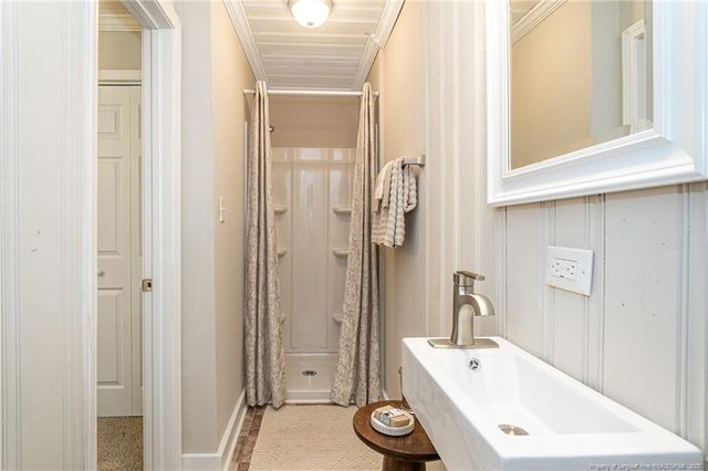116 BROOKWOOD Avenue, Fayetteville, NC 28301