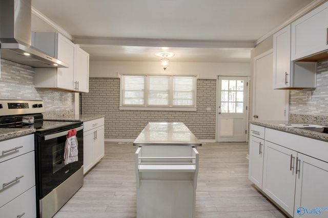 807 13th Avenue, Decatur, AL 35601