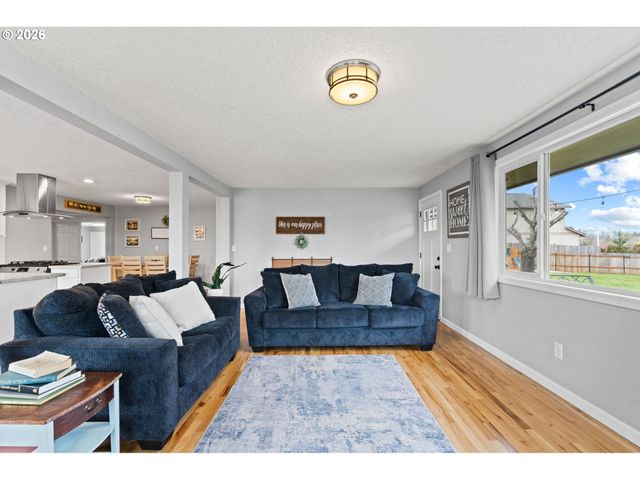 13399 NOBEL Rd, Oregon City, OR 97045