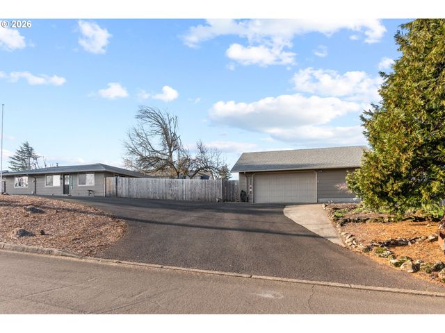 13399 NOBEL Rd, Oregon City, OR 97045