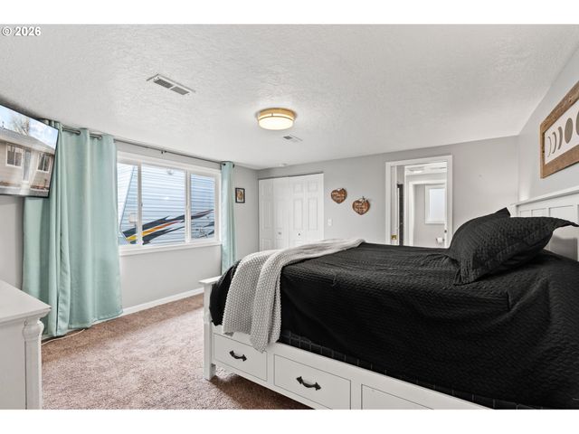 13399 NOBEL Rd, Oregon City, OR 97045