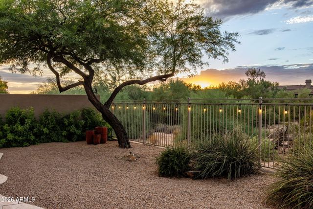 7272 Jematell Lane, Scottsdale, AZ 85266