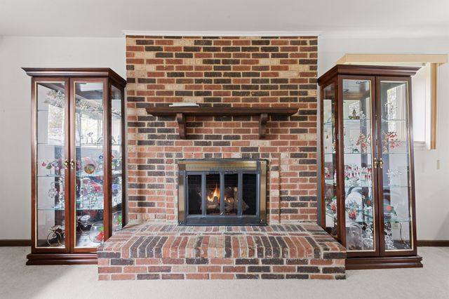 38982 Sutton Dr Drive, Sterling Heights, MI 48310