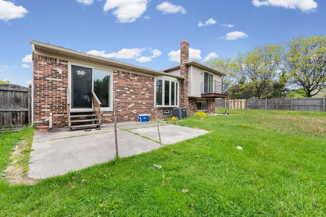 38982 Sutton Dr Drive, Sterling Heights, MI 48310