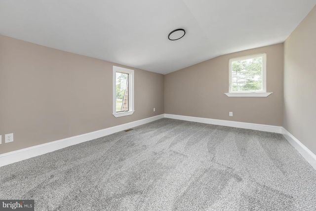 6 SUNSET AVE, Pennsville, NJ 08070