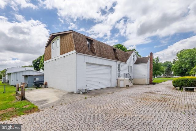6 SUNSET AVE, Pennsville, NJ 08070
