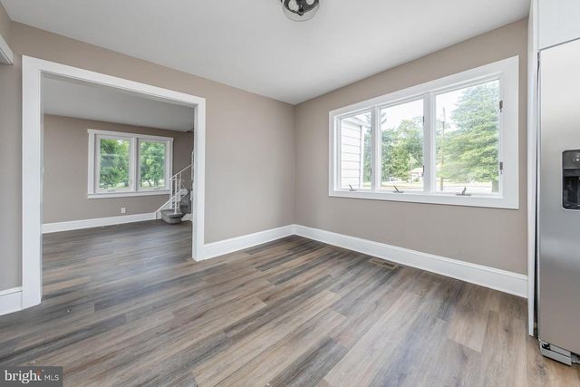 6 SUNSET AVE, Pennsville, NJ 08070
