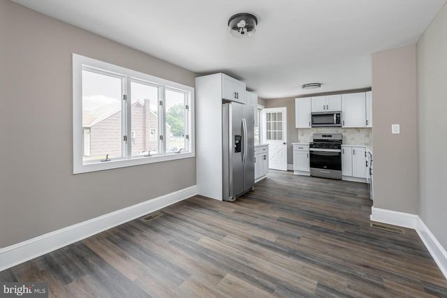 6 SUNSET AVE, Pennsville, NJ 08070
