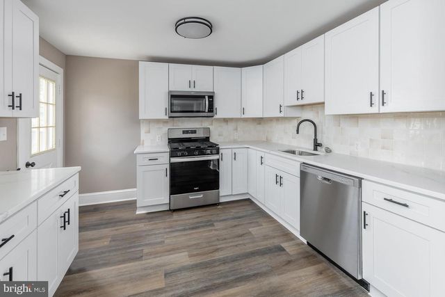 6 SUNSET AVE, Pennsville, NJ 08070