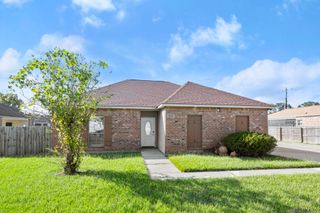 18113 Martha Dr, Zachary, LA 70791
