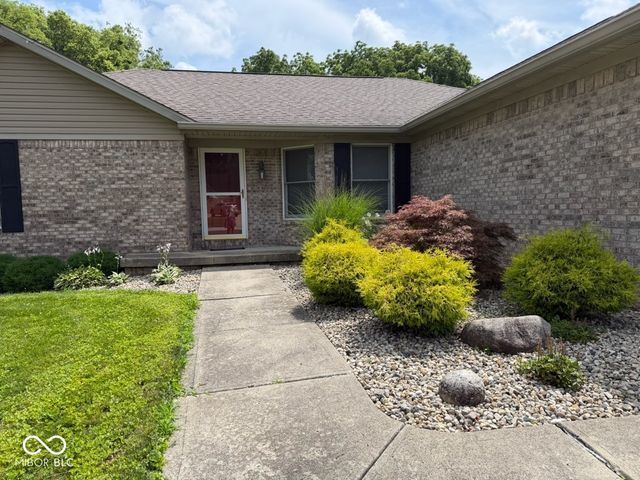 7019 Bloomfield Drive E, Indianapolis, IN 46259
