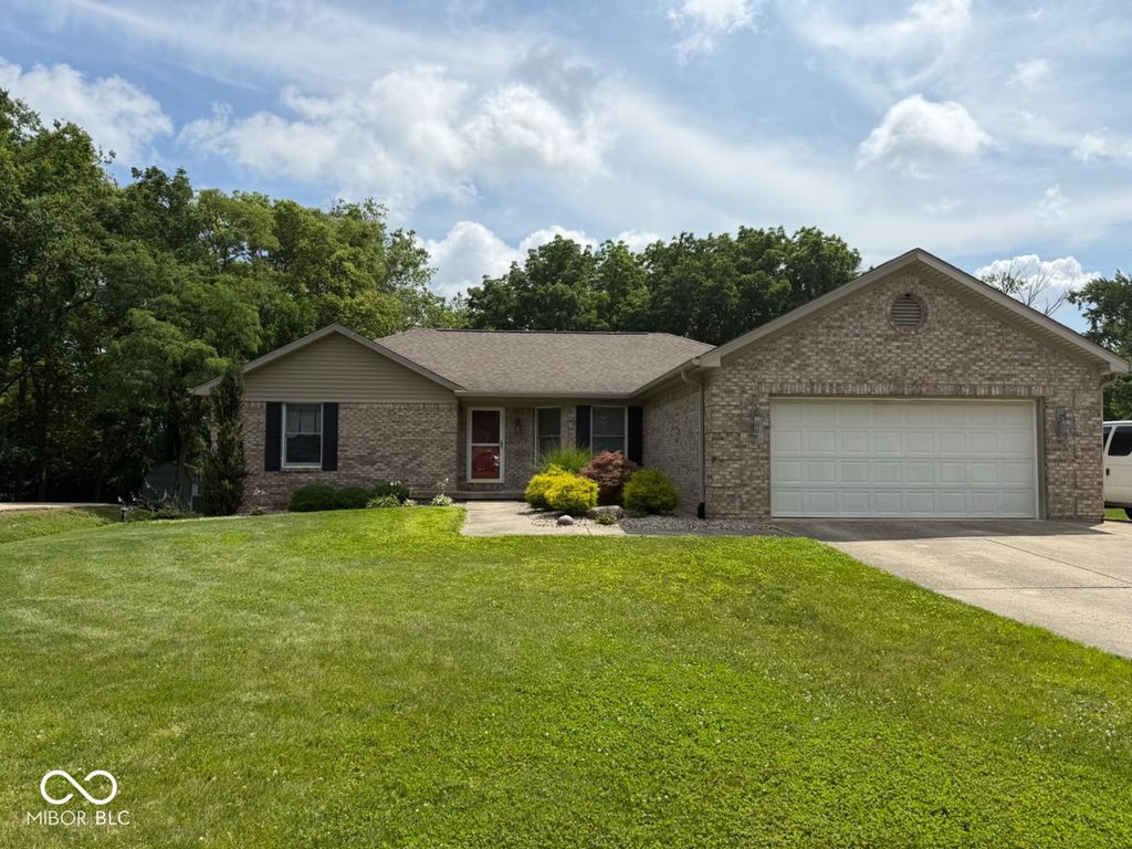 7019 Bloomfield Drive E, Indianapolis, IN 46259
