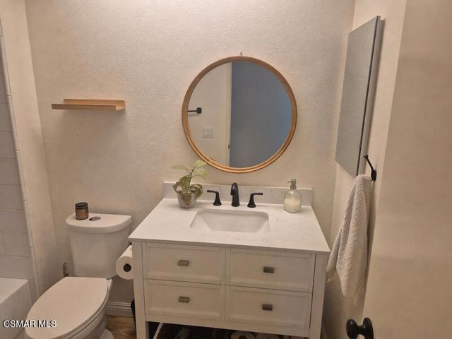 642 Vista Lago Circle N, Palm Desert, CA 92211