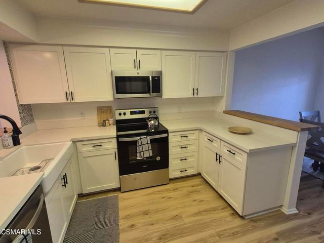 642 Vista Lago Circle N, Palm Desert, CA 92211