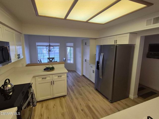 642 Vista Lago Circle N, Palm Desert, CA 92211