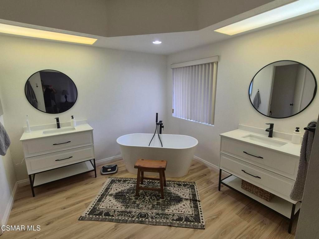 642 Vista Lago Circle N, Palm Desert, CA 92211
