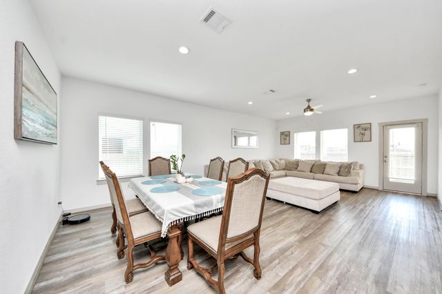13910 Red River Drive, Baytown, TX 77523