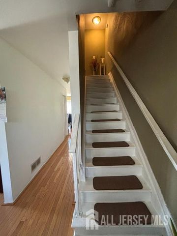 9 Quincy Circle S, South Brunswick, NJ 08810