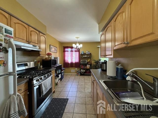 9 Quincy Circle S, South Brunswick, NJ 08810