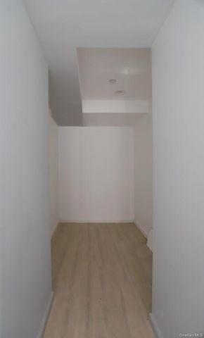 134-43 Maple Avenue 2A, Flushing, NY 11355