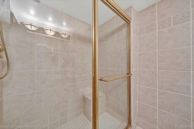 3815 Lone Pine Road, West Bloomfield Charter Township, MI 48323