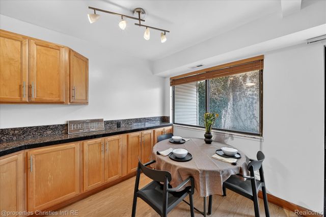 3815 Lone Pine Road, West Bloomfield Charter Township, MI 48323