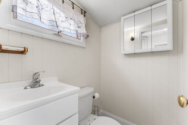 18 Fales Rd, Dedham, MA 02026