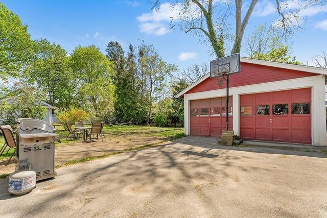18 Fales Rd, Dedham, MA 02026